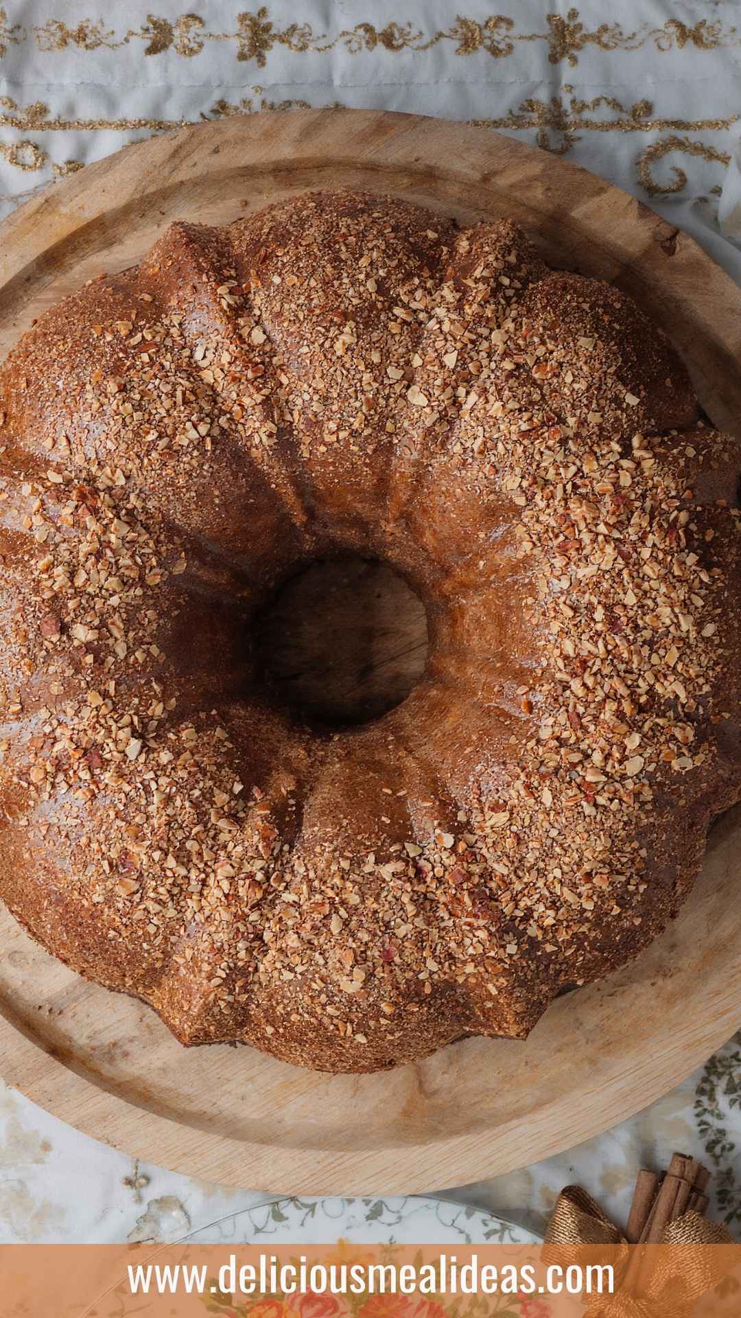 How to Make Christmas Rum Cake How to Make Christmas Rum Cake